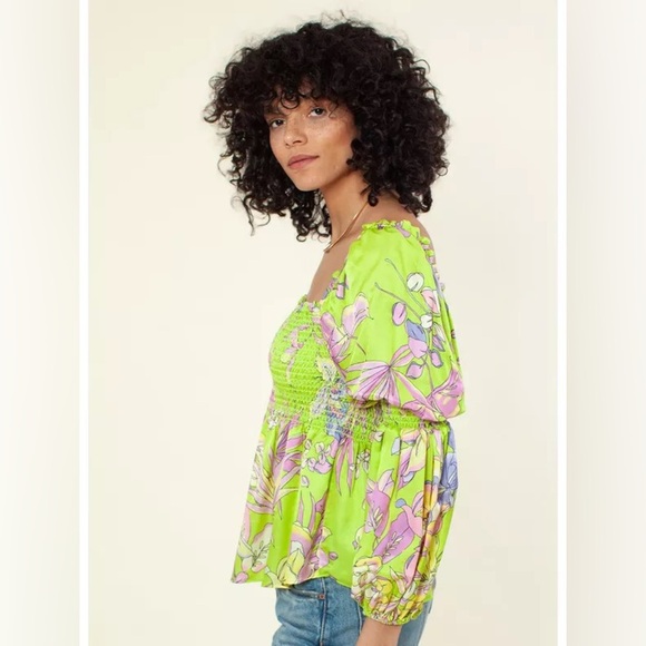 Hadia Silk Top size S. True color is first few pics. - Picture 4 of 11